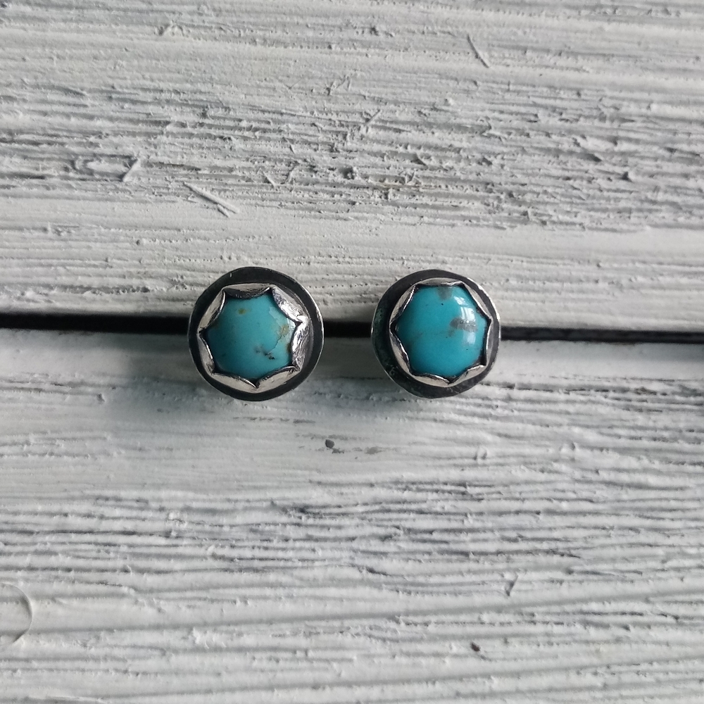 Turquoise stud earrings - Picture 10 of 10